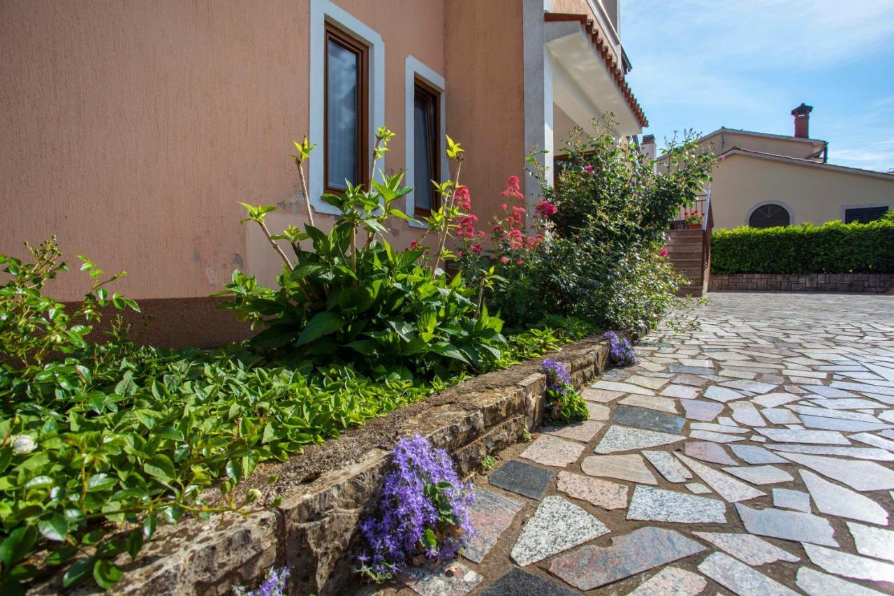 Apartmani Marica Plomin Exterior foto