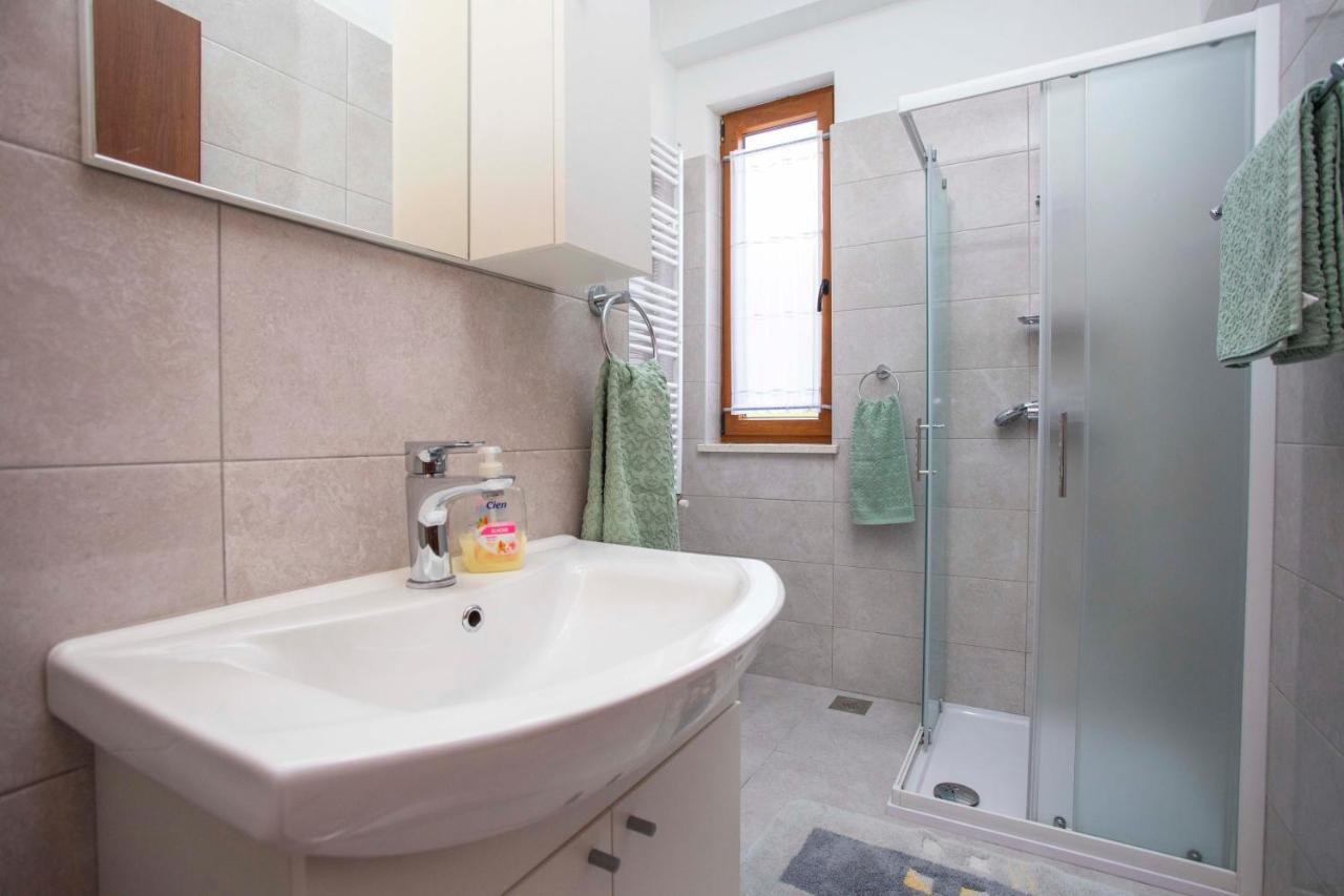 Apartmani Marica Plomin Exterior foto