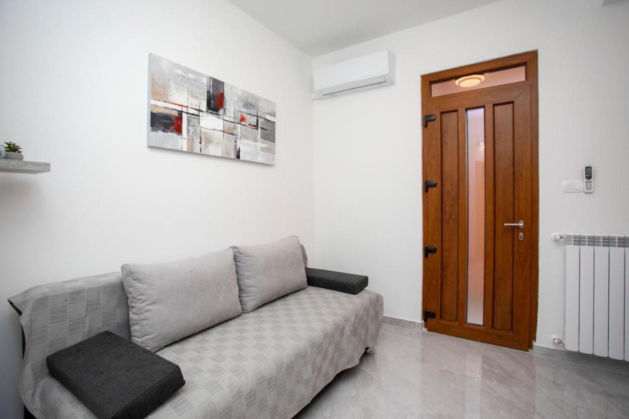 Apartmani Marica Plomin Exterior foto